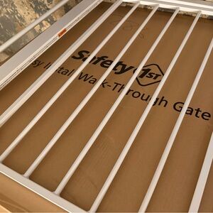 Easy Install White Walk-Through Gate